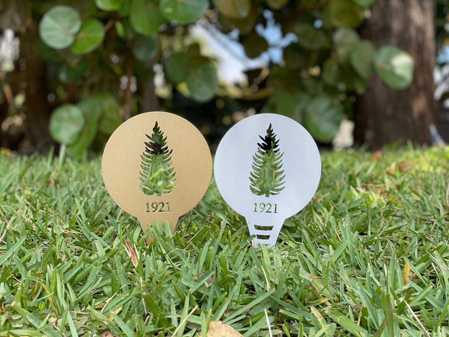 Custom Metal Golf Course Tee Markers