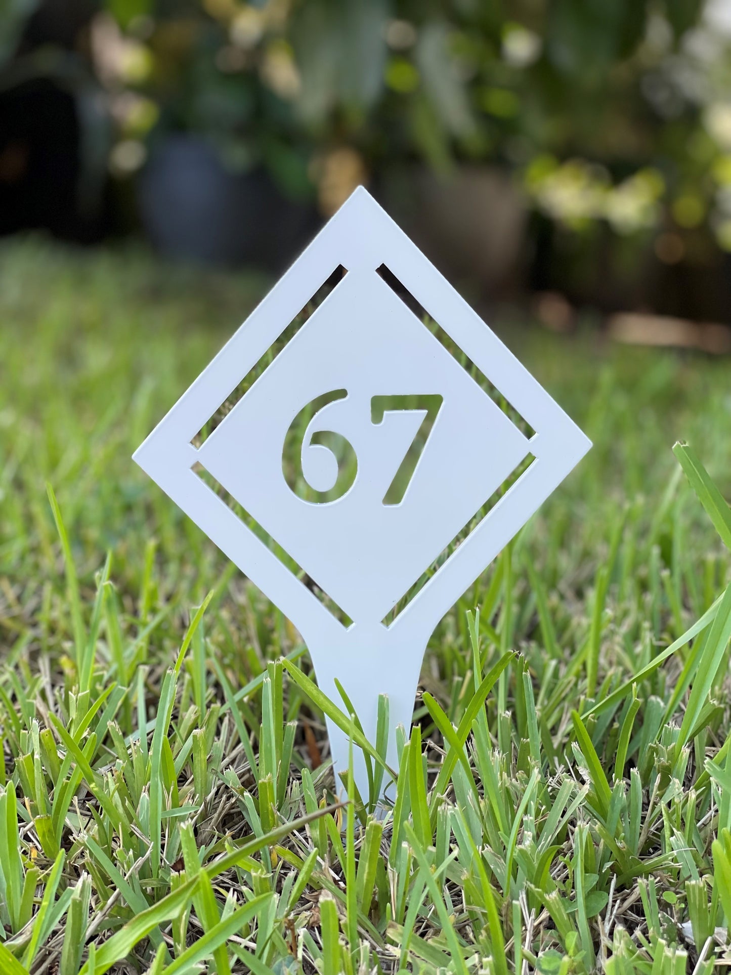 Custom Metal Golf Course Tee Markers